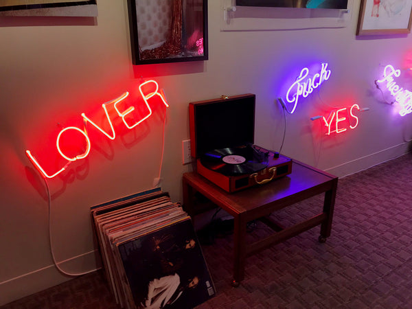 Indira Cesarine "LOVER (fire red)"